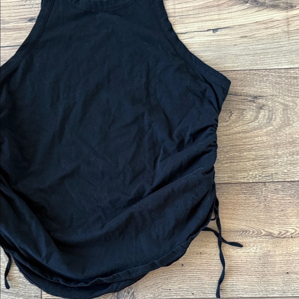 Express Women's Black Tank Top - Picture 4 of 4